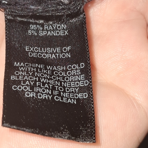 White House Black Market (WHBM) Striped scoop neck top Size: Medium - Picture 5 of 5